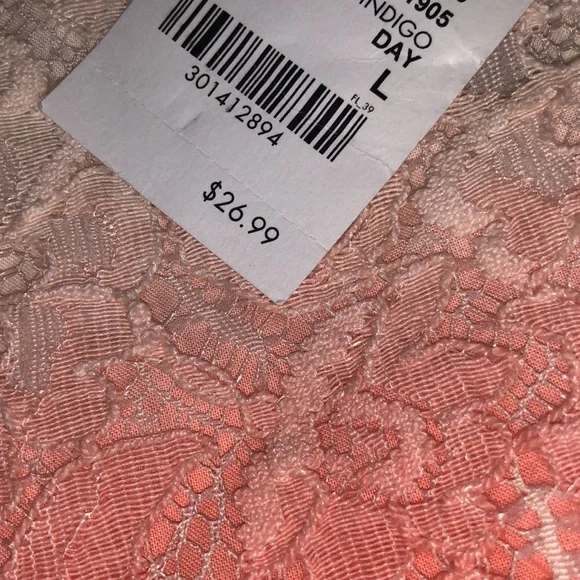 Charlotte Russe lace ombré Gradient pink shorts - Picture 4 of 6